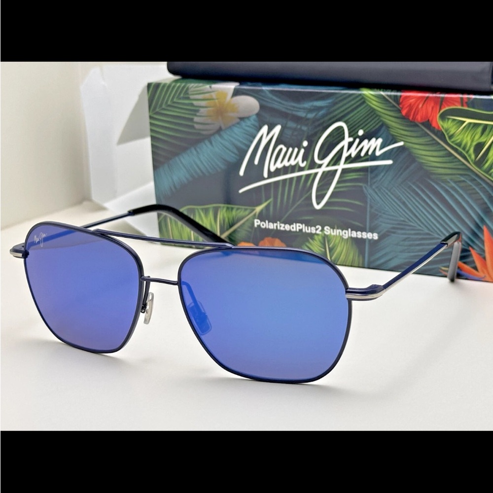 NEW Maui Jim Mano Navy Silver Stripe Polarized Blue Hawaii Lens Sunglass B877-03
